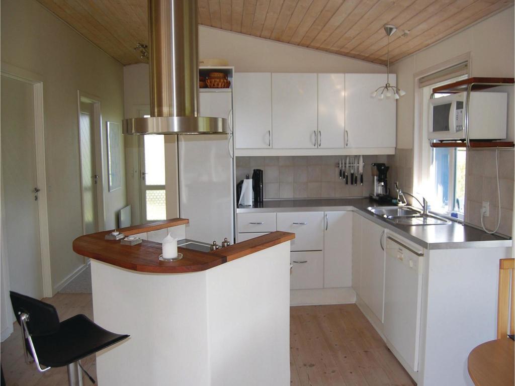 Nice Home In Knebel With Kitchen المظهر الخارجي الصورة